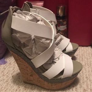 **final price** white platform wedges